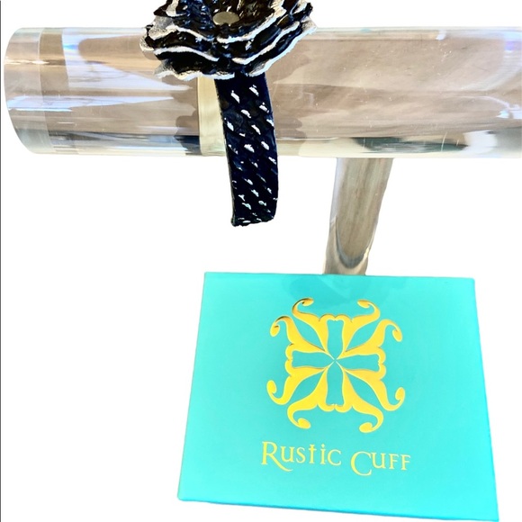 NIB Rustic Cuff ‘Rock & Roll’ Penelope Flower Cuff - Picture 8 of 10